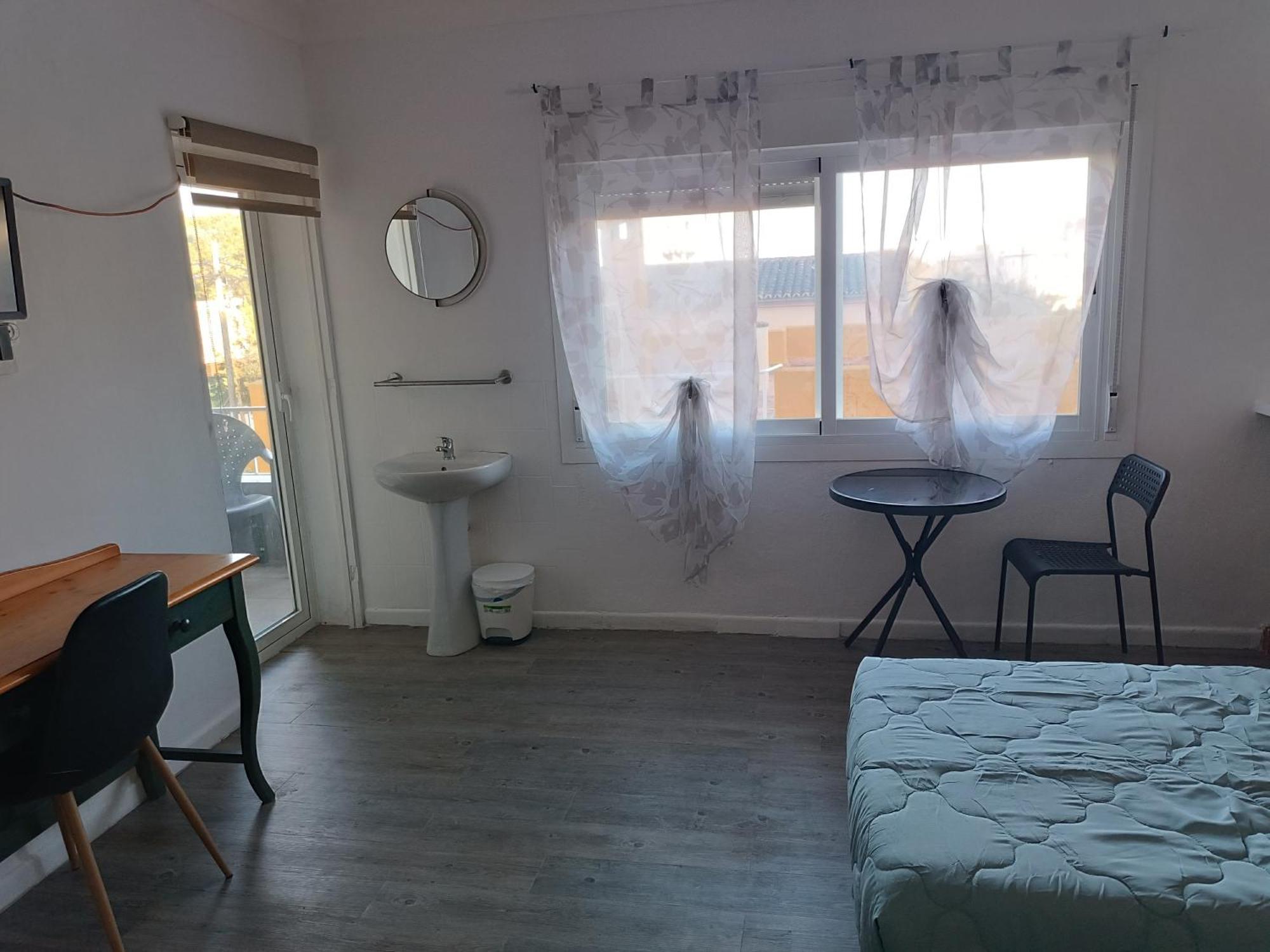 Hostal Belgica Palmanova Eksteriør billede